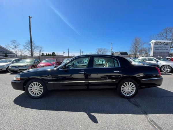 2003 LINCOLN TOWN CAR SIGNATURE - - by dealer for sale in Hyannis, MA – photo 9