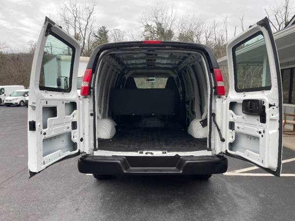 2016 Chevrolet Express Cargo Van EXPRESS G2500 - - by for sale in Fairview, NC – photo 11