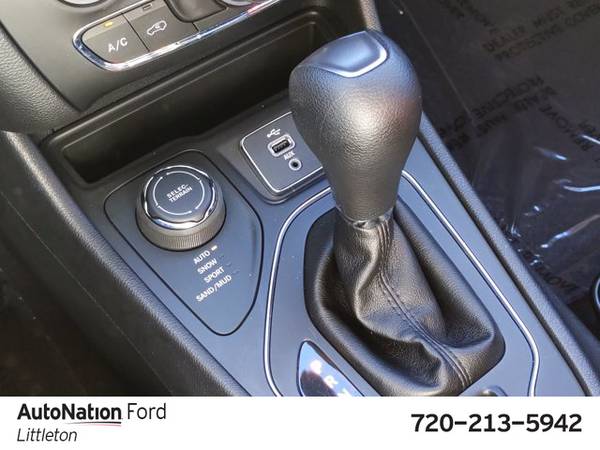 2019 Jeep Cherokee Latitude 4x4 4WD Four Wheel Drive SKU:KD119249 -... for sale in Littleton, CO – photo 13