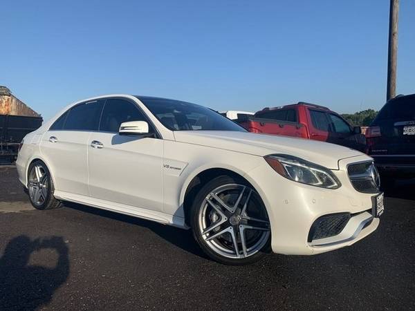 2014 Mercedes-Benz E 63 AMG 4MATIC Navi Pano BiTurbo 550HP We Finance for sale in Canton, PA – photo 3