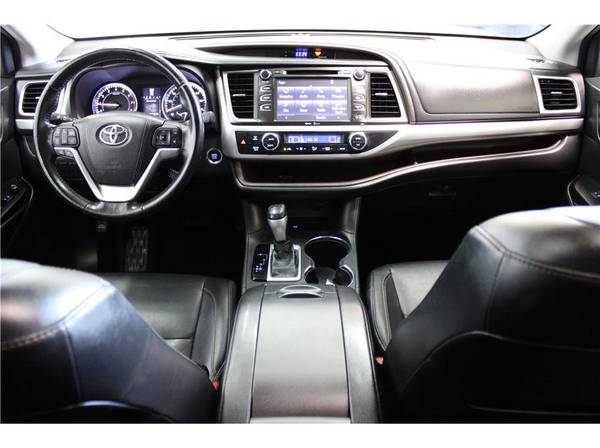 2015 Toyota Highlander XLE SUV - - by dealer - vehicle for sale in Escondido, CA – photo 10
