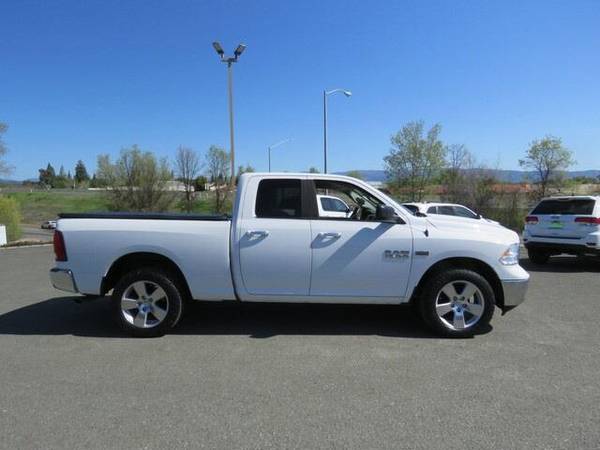 2014 Ram 1500 truck SLT (Bright White Clearcoat) for sale in Lakeport, CA – photo 6