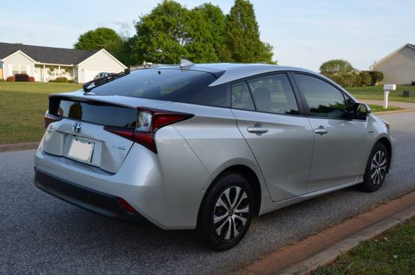 2019 Toyota Prius HYBRID ONLY 5K miles! Leather Seats - cars & for sale in Inman, SC – photo 4