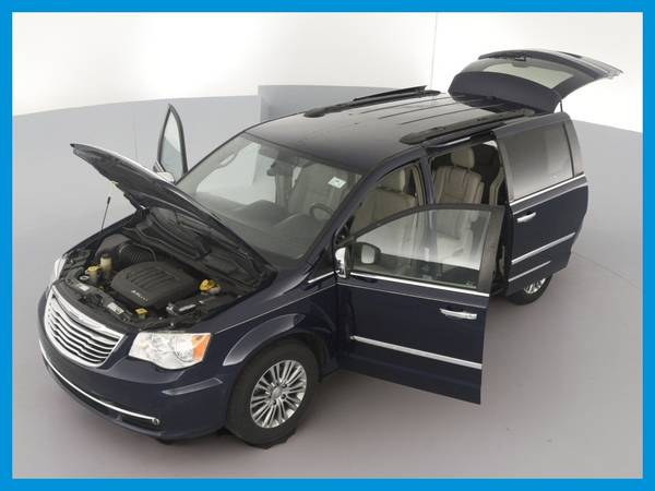 2014 Chrysler Town and Country Touring-L Minivan 4D van Blue for sale in NEWARK, NY – photo 15
