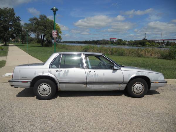 1991 Buick LeSabre Custom for sale in Beloit, WI – photo 4