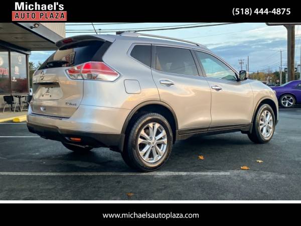 2015 Nissan Rogue SV - cars & trucks - by dealer - vehicle... for sale in east greenbush, NY – photo 4