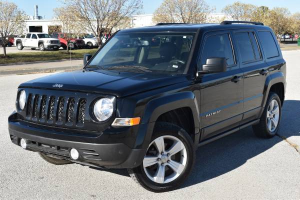 2014 Jeep Patriot Latitude 4X4 ***69K Miles Only*** - cars & trucks... for sale in Omaha, IA – photo 3