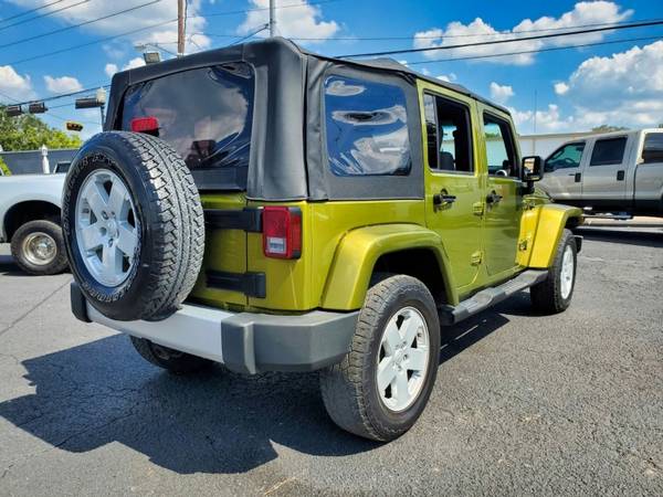2008 Jeep Wrangler 4WD Unlimited Sahara 75K 6-Speed Manual We Ship for sale in Angleton, TX – photo 16
