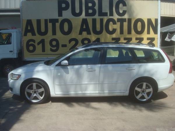 2008 Volvo V50 Public Auction Opening Bid for sale in Mission Valley, CA – photo 2