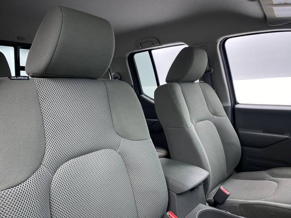 2019 Nissan Frontier Crew Cab PRO-4X Pickup 4D 5 ft pickup Silver -... for sale in Grand Rapids, MI – photo 18
