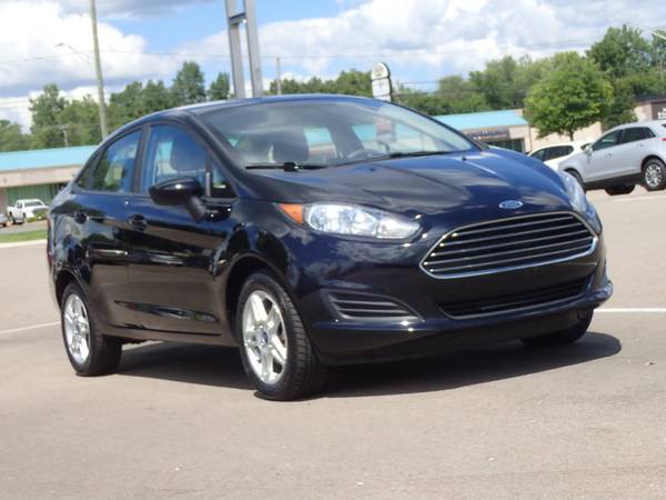 2017 Ford Fiesta Clean CARFAX. CARFAX One-Owner. - cars & trucks -... for sale in Oakland, MI