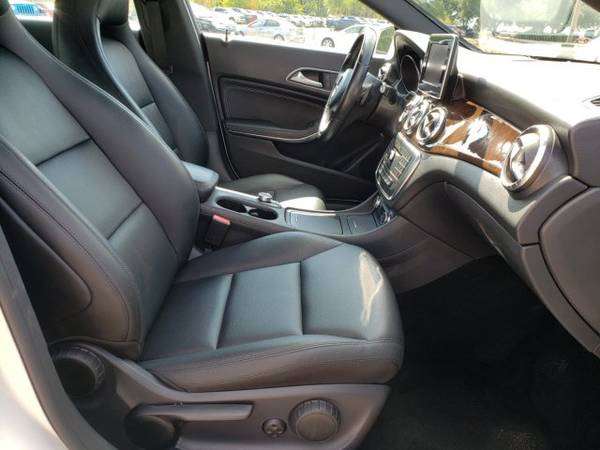 2015 Mercedes-Benz CLA-Class CLA 250 SKU:FN282182 Sedan for sale in Fort Worth, TX – photo 20