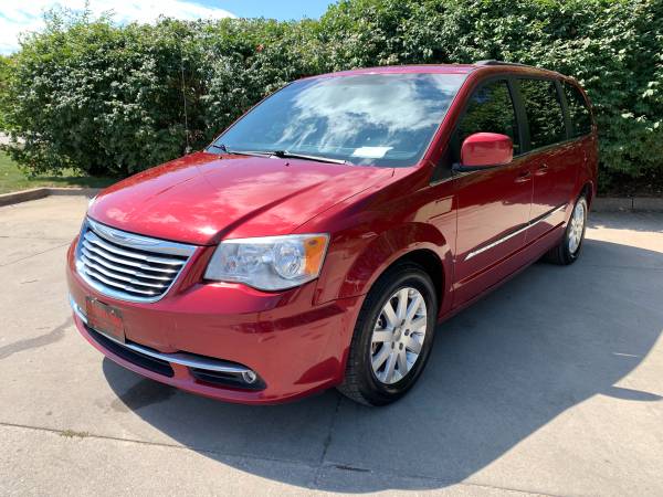 2014 Chrysler Town and Country Touring STOWnGO for sale in Des Moines, IA – photo 7