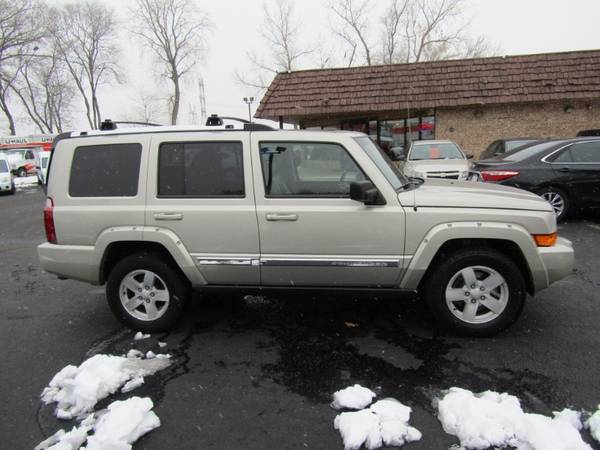 2008 Jeep Commander Limited 4WD 5.7L Hemi 3rd Seat! - cars & trucks... for sale in Burnsville, MN – photo 2