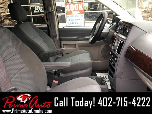 2010 Chrysler Town & Country LX for sale in Omaha, NE – photo 14