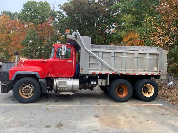 2003 MACK RD FOR SALE - cars & trucks - by owner - vehicle... for sale in Avon, MA