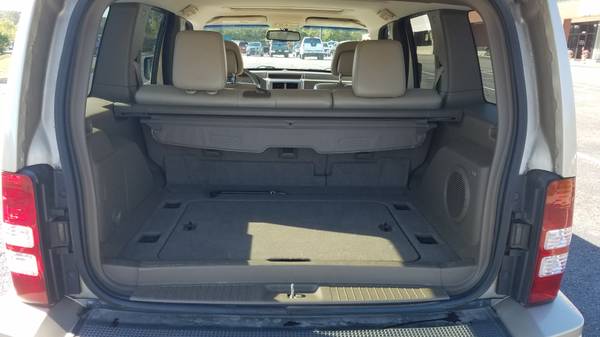 2010 Jeep Liberty Limited 4x4 leather sunroof for sale in Clarksville, TN – photo 8