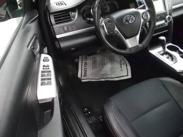 2013 Toyota Camry SE Clean CarFax New Tires Spoiler Alloys Great for sale in Des Moines, IA – photo 8
