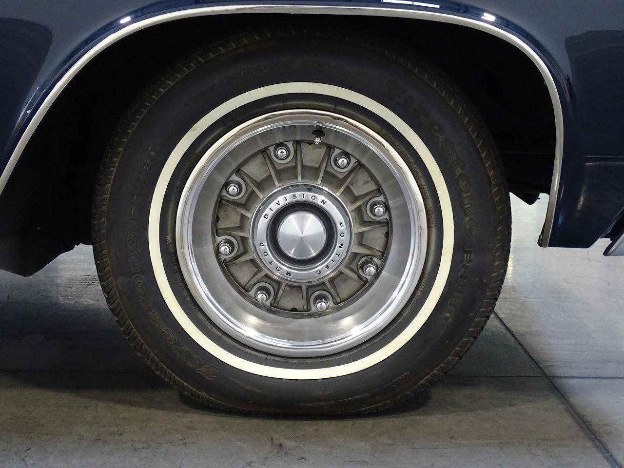 1963 Pontiac Bonneville for sale in O'Fallon, IL – photo 24
