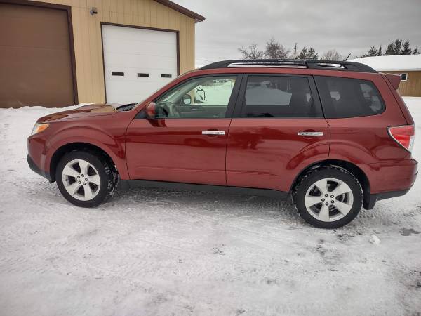 2013 Subaru Forester - - by dealer - vehicle for sale in Ishpeming, MI – photo 8