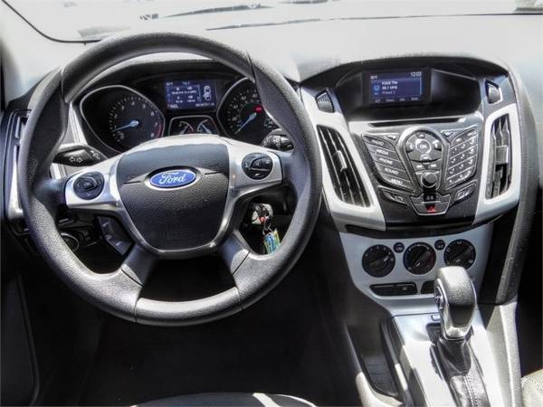 2014 Ford Focus dr HB SE * CALL TODAY .. DRIVE TODAY! O.A.D. * -... for sale in Fontana, CA – photo 4