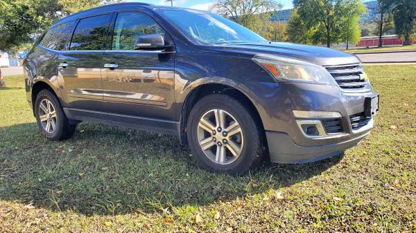 2015 Chevy Traverse Seats 8 ppl nice suv - cars & trucks - by dealer... for sale in Danville, AR – photo 4