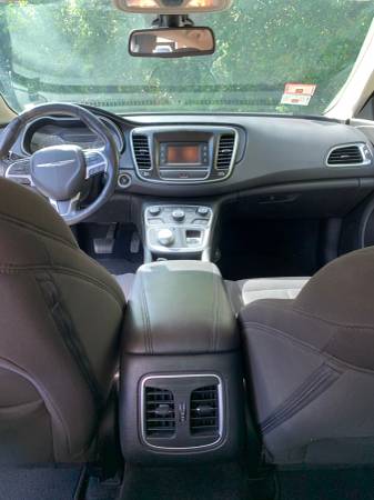 2015 Chrysler 200 Limited Sedan for sale in Utica, MI – photo 17