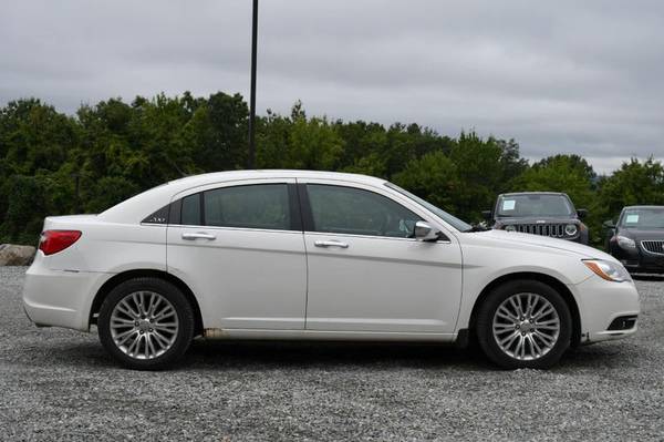 2011 *Chrysler* *200* *Limited* for sale in Naugatuck, CT – photo 6