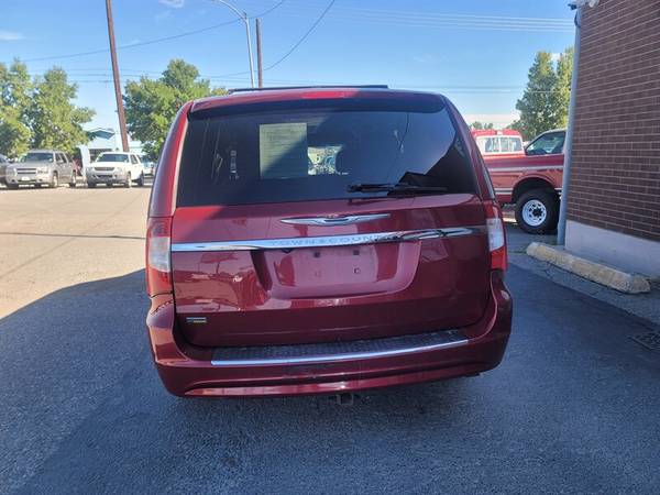 2014 Chrysler Town & Country - Loaded - - by dealer for sale in Helena, MT – photo 10