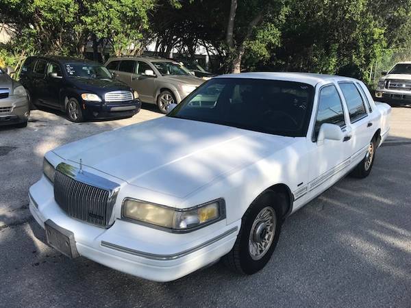 1995 Lincoln Town Car Executive 119k. Miles Super LOW PRICE for sale in SAINT PETERSBURG, FL