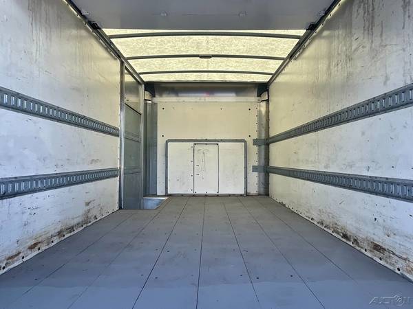2016 Chevrolet 3500 14ft Box Van Power Lift Gate 6 0L Gas SKU: 14237 for sale in eastern CT, CT – photo 17