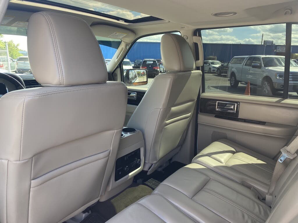 2017 Lincoln Navigator Select 4WD for sale in Port Huron, MI – photo 16