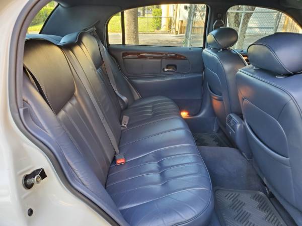 1998 Lincoln Town car Executive Model with very low miles @ (84,000)... for sale in Fort Myers, FL – photo 16