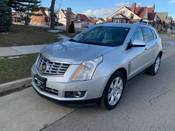 2014 Cadillac SRX performance collection with 28k miles fully loaded for sale in Dearborn, MI – photo 2