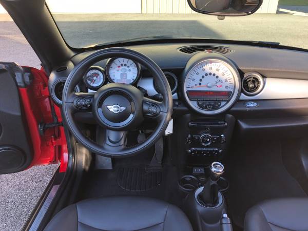 2014 Mini Cooper Roadster Convertible 6 Speed 1 Owner Clean Carfax for sale in Palmyra, PA – photo 17