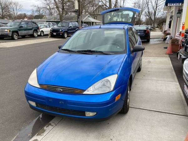 2000 Ford Focus ZX3 2dr Hatchback - - by dealer for sale in Milford, CT – photo 2