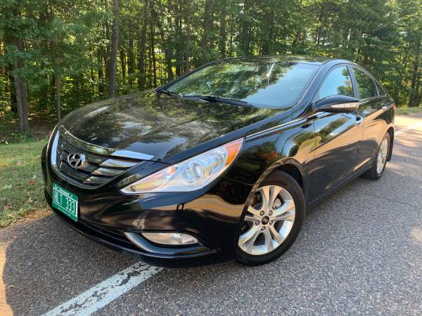2011 HYUNDAI SONATA LIMITED - cars & trucks - by owner - vehicle... for sale in south burlington, VT