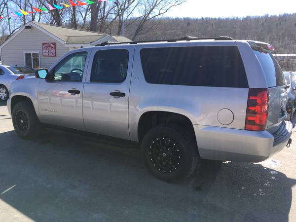 2007 Chevy Suburban LS 4X4***90,000 MILES*** for sale in Owego, NY – photo 6