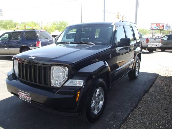 2011 Jeep Liberty Sport 4x4 Clean CarFax DVD - - by for sale in Des Moines, IA – photo 6