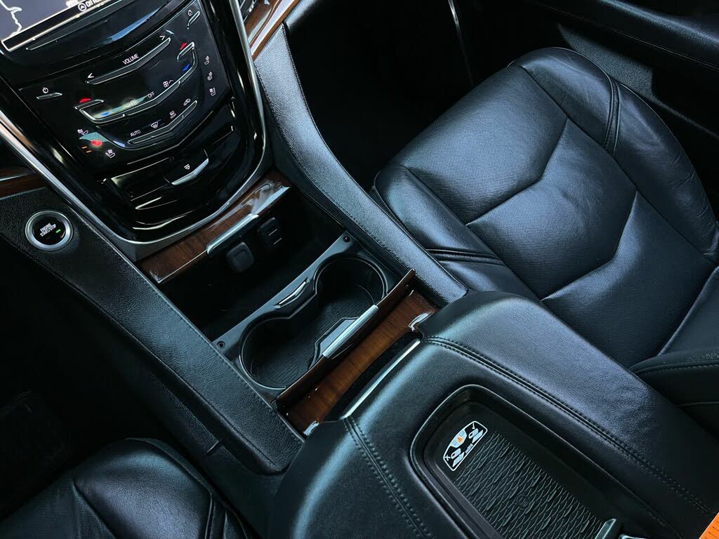2017 Cadillac Escalade Luxury 4WD for sale in Seymour, TN – photo 16