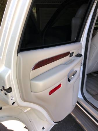 2005 Cadillac Escalade 84,000 miles and mint condition! for sale in Canyon Country, CA – photo 9