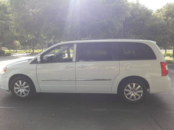 2014 CHRYSLER TOWN AND COUNTRY TOURING 4 DOORS MINI-VAN - cars & for sale in Oxnard, CA – photo 17
