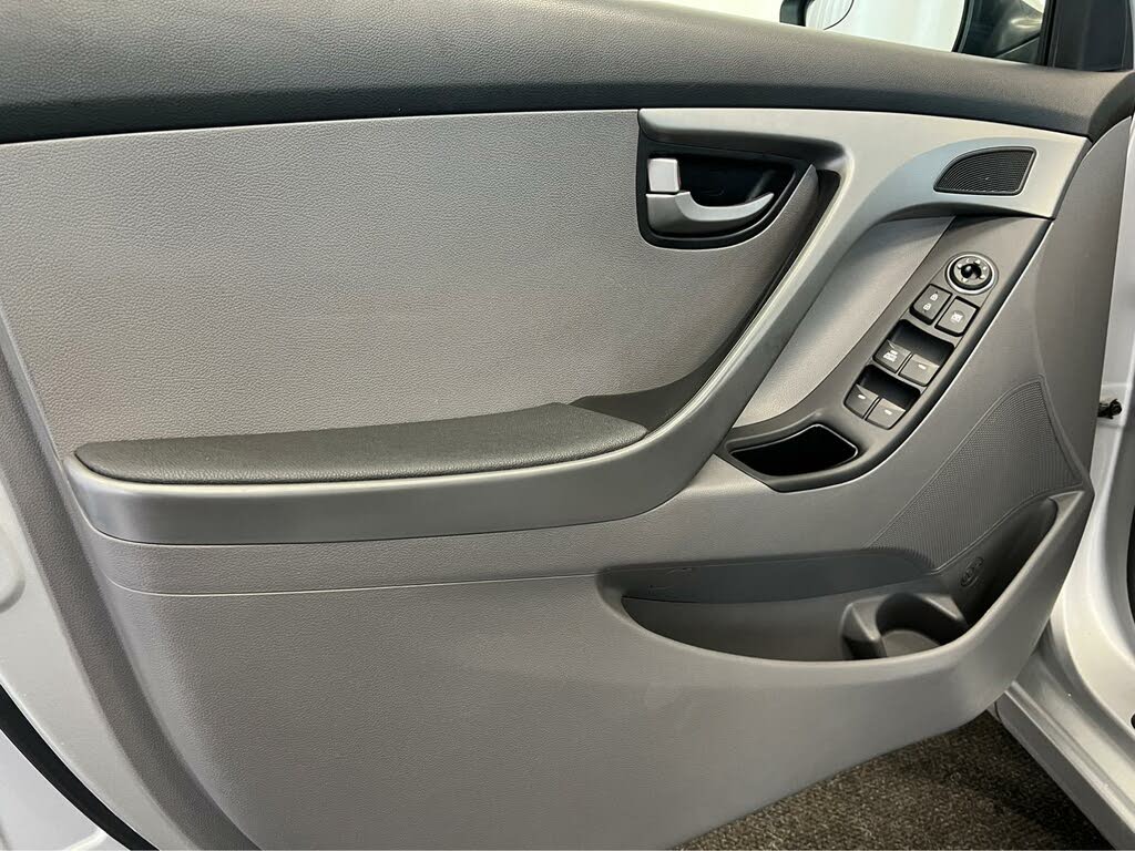 2015 Hyundai Elantra SE FWD for sale in Eugene, OR – photo 26