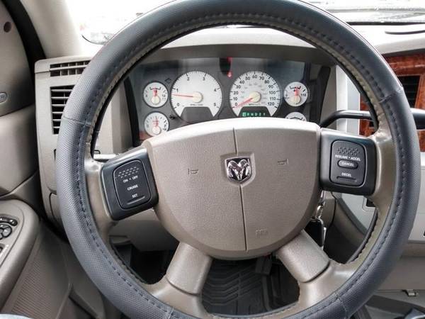 2006 Dodge Ram Pickup 3500 Laramie 4x4 4dr Quad Cab 6.3 ft. SB SRW... for sale in Salem, OR – photo 17