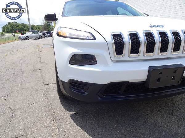 Jeep Cherokee Sport SUV Sport Utility Cheap Grand Bluetooth Used Low for sale in Lynchburg, VA – photo 9