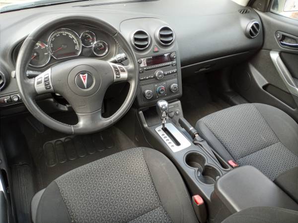 2010 PONTIAC G6 LOW MILES - - by dealer - vehicle for sale in Lakewood, OH – photo 2