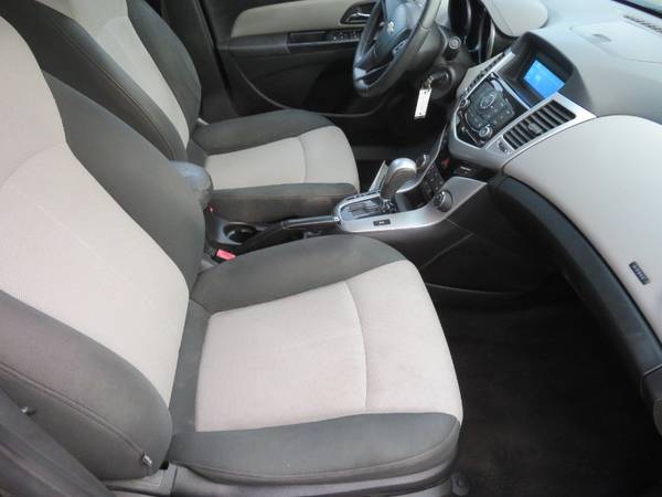 2011 Chevrolet Cruze 2LS - - by dealer - vehicle for sale in Columbus, OH – photo 10