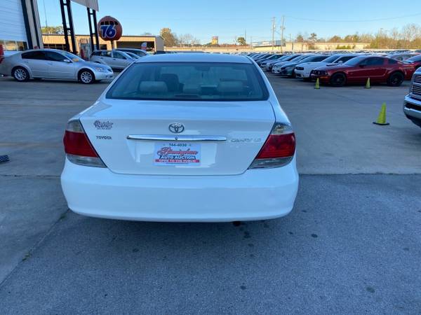 2005 *Toyota* *Camry* *4dr Sedan LE Automatic* - cars & trucks - by... for sale in Hueytown, AL – photo 3