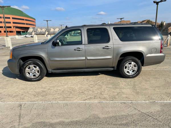 2007 GMC Yukon XL, extended Body, 98k miles, 4x4, Leather, - cars & for sale in Voorhees, NJ – photo 8