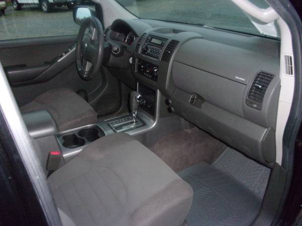2006 Nissan Pathfinder 4 x 4 (3) Row Seat for sale in fall creek, WI – photo 11